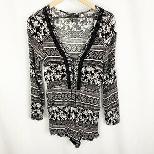House Of Harlow 1960 Ainsley Long Sleeve Crochet Romper Extra Small Black‎ White
